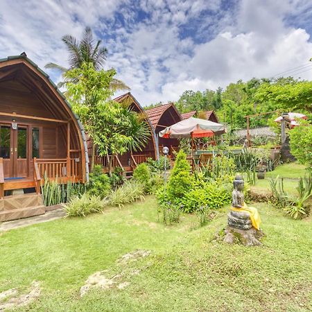 Dnr Lumbung Garden Hotel Toyapakeh Екстериор снимка